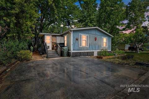Photo of 951 W Avalon St #9, Kuna, ID 83634 (MLS # 98992792)