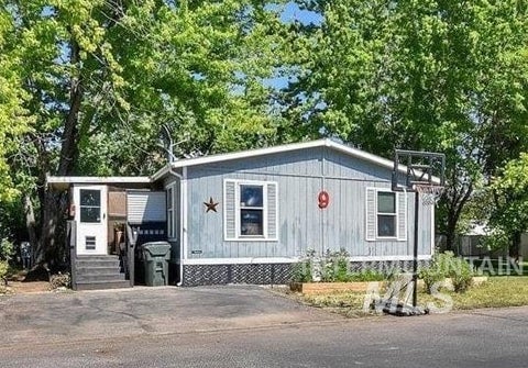 Photo of 951 W Avalon St #9, Kuna, ID 83634 (MLS # 98992792)