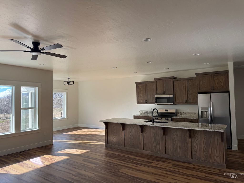 Photo of 1705 Ruth Lane, Nampa, ID 83686 (MLS # 98974312)