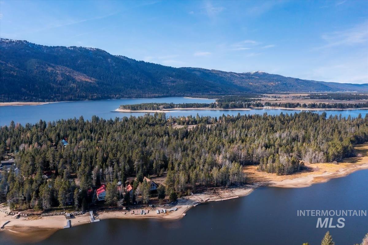Bird's eye view of a water and mountain view