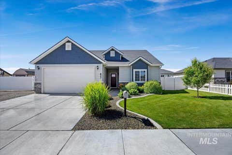 Photo of 823 Craven Ave, Buhl, ID 83316 (MLS # 98990457)