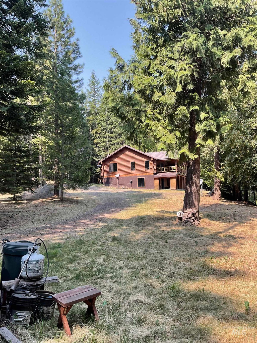Photo of 6125 Freeman Creek Rd, Lenore, ID 83541 (MLS # 98992171)