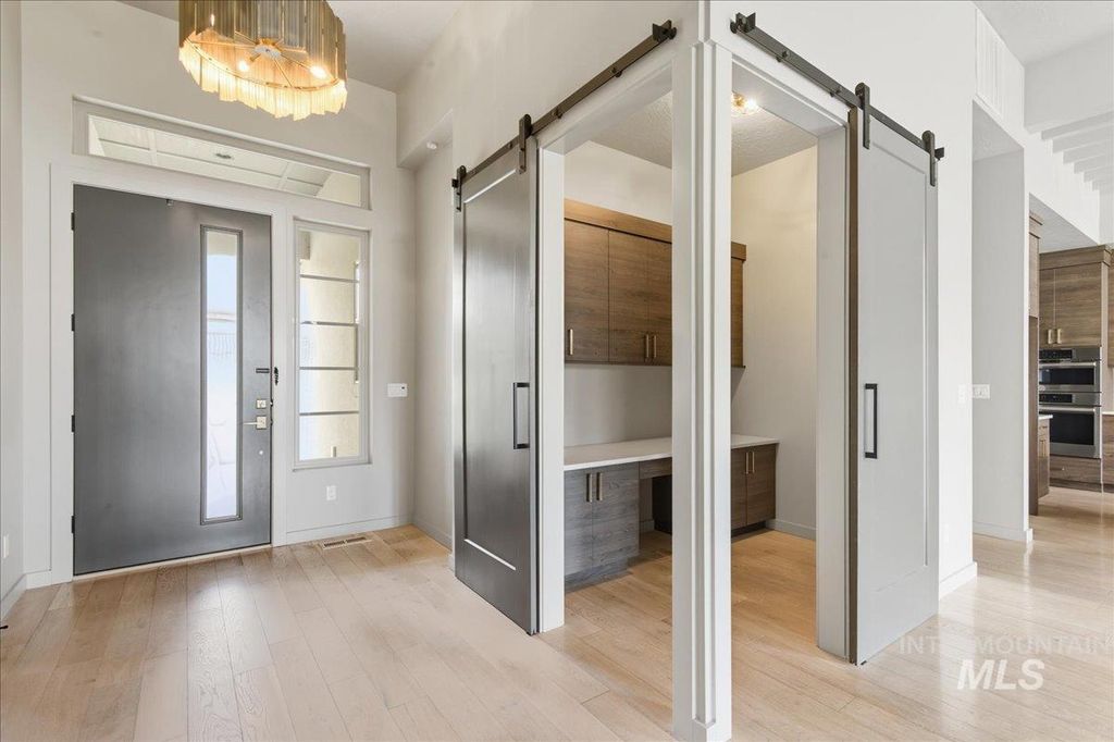 Photo of 569 W Carnelian Lane, Eagle, ID 83616 (MLS # 98971199)