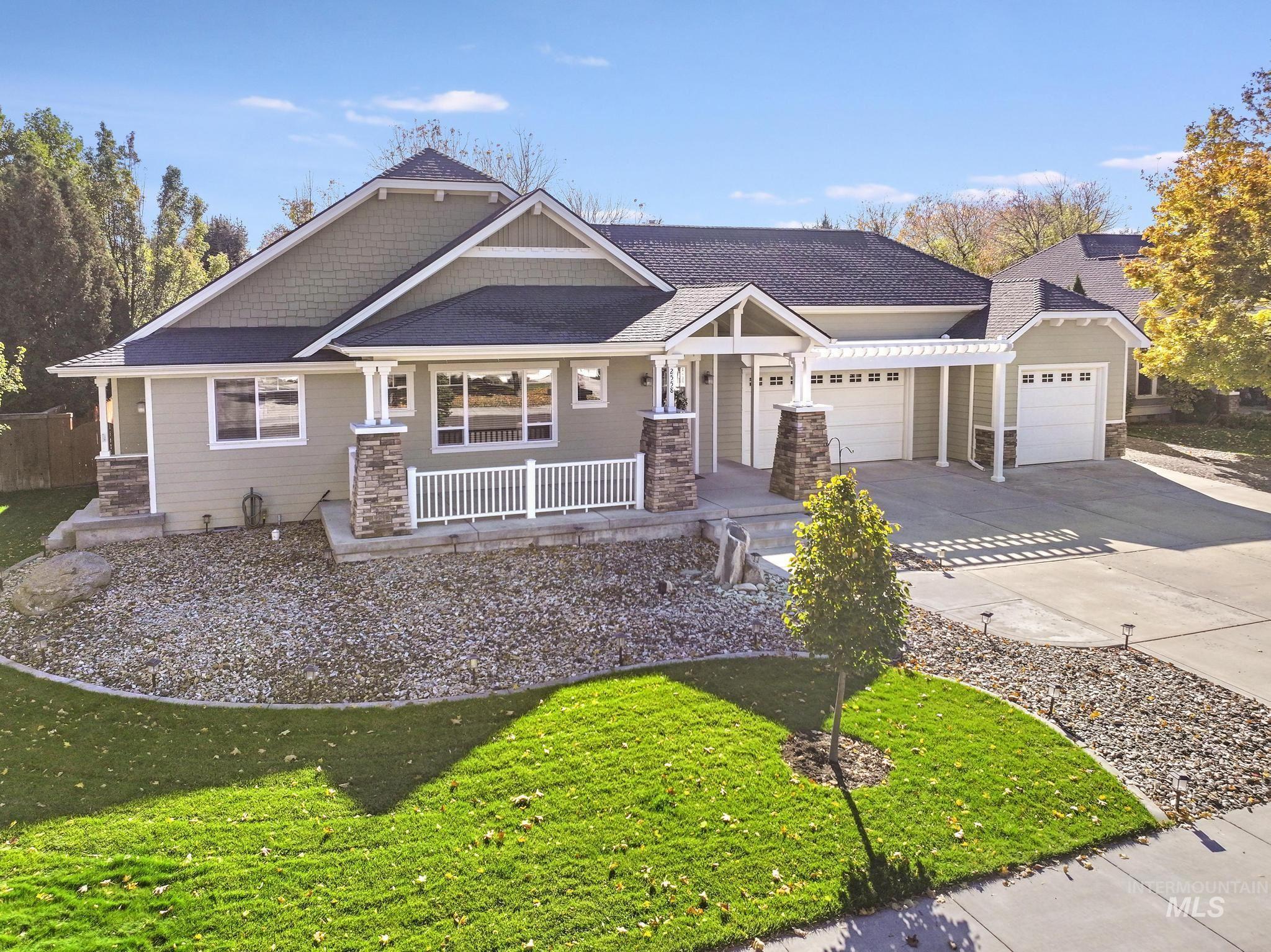 2558 Sunglow Cir