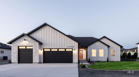 Photo of 1565 Clear Creek Loop, Twin Falls, ID 83301 (MLS # 98980325)