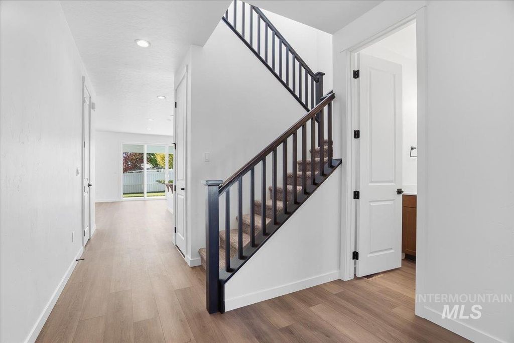 Photo of 551 Thurso Ln, Middleton, ID 83644 (MLS # 98966098)