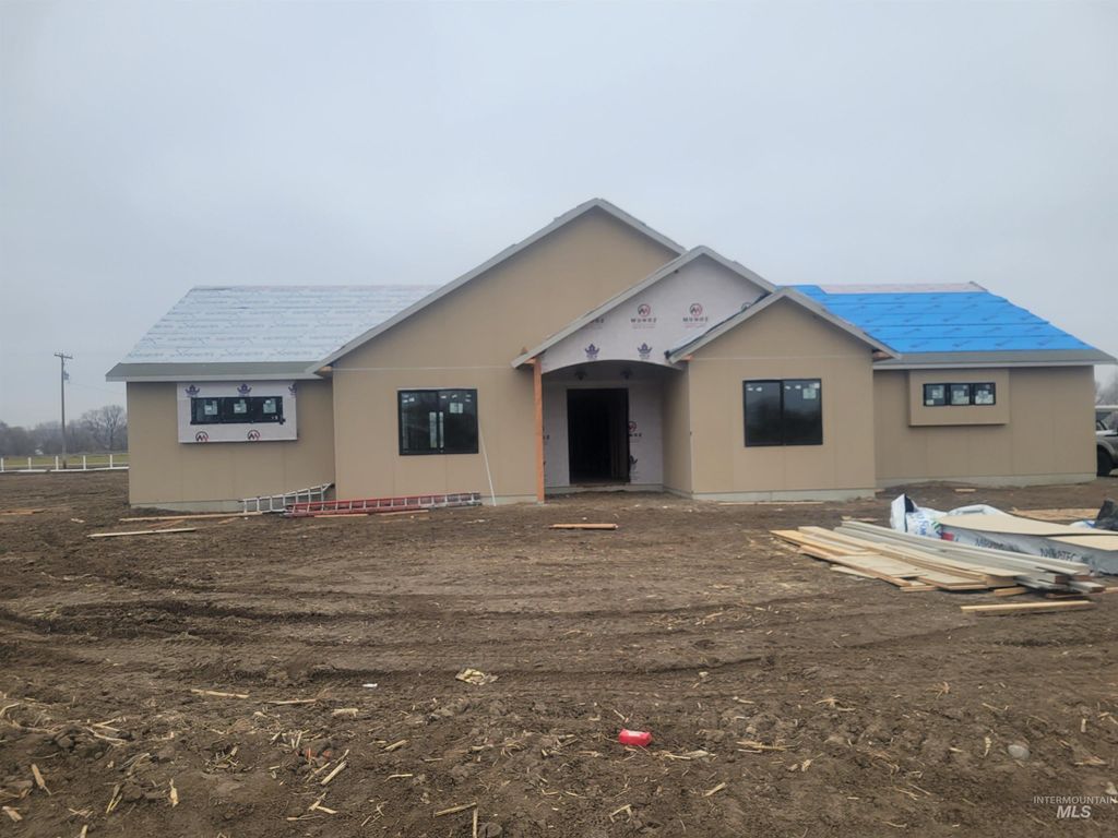 Photo of 5054 Heritage Drive, Marsing, ID 83639 (MLS # 98972630)