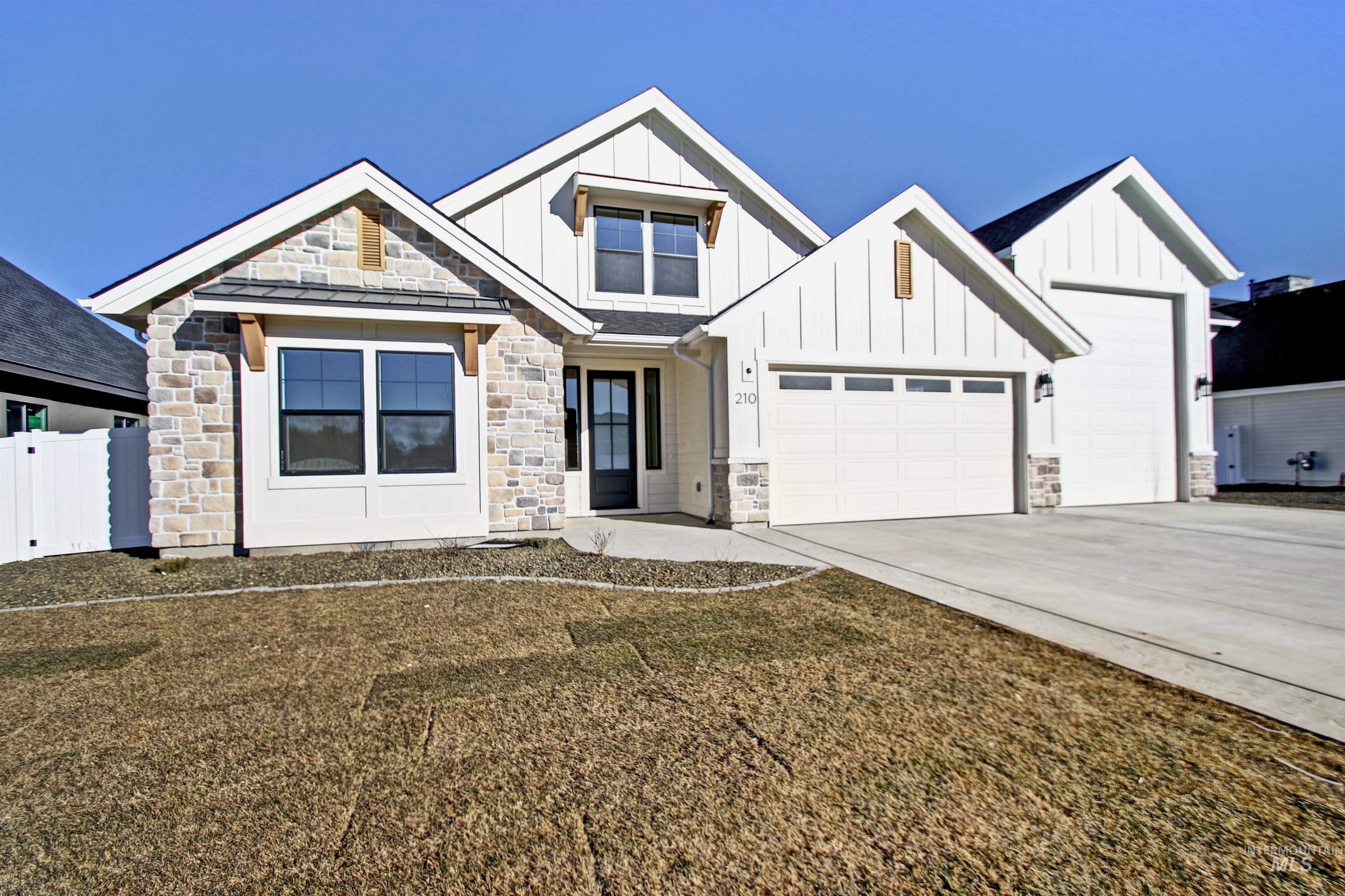 523 E Jarvis Ct.
