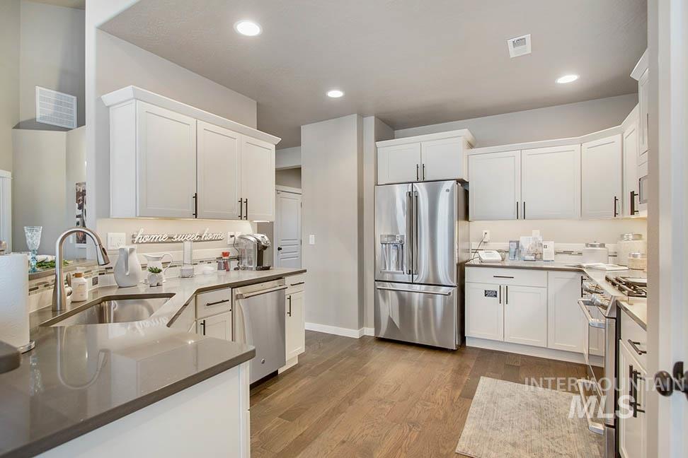 301 Lone Oak St.