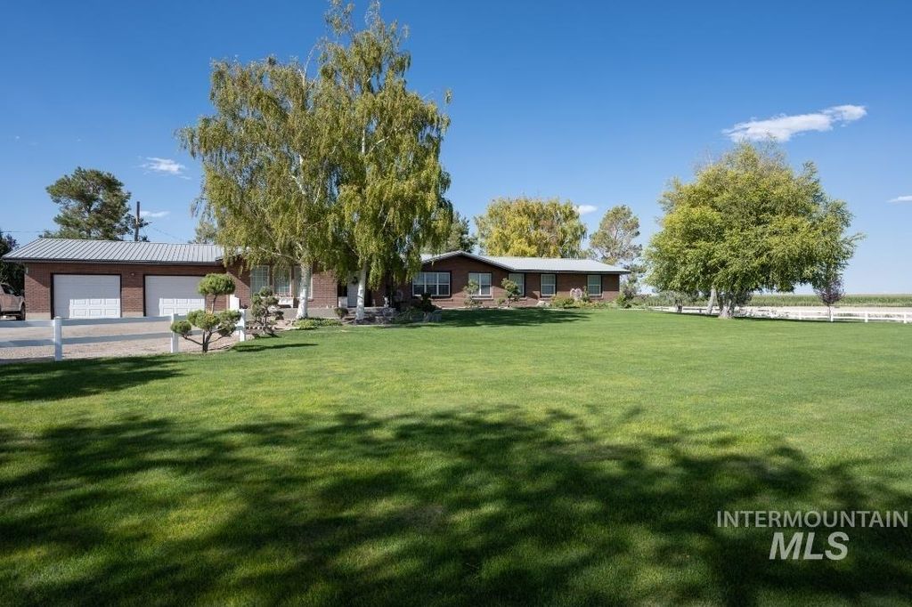 Photo of 650 W 800 S, Burley, ID 83318 (MLS # 98975868)