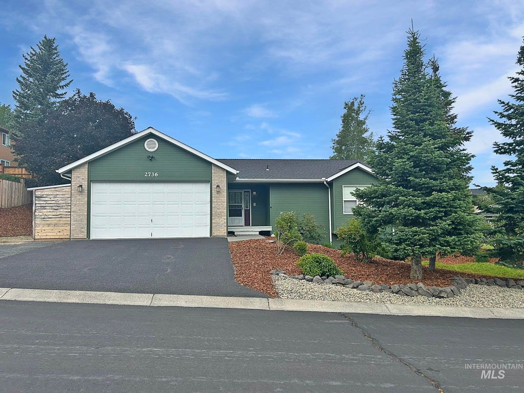 Photo of 2736 Weymouth St, Moscow, ID 83843 (MLS # 98952146)