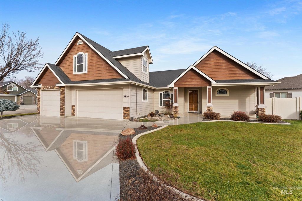 Photo of 3820 E Mackay Ct, Meridian, ID 83642 (MLS # 98969515)