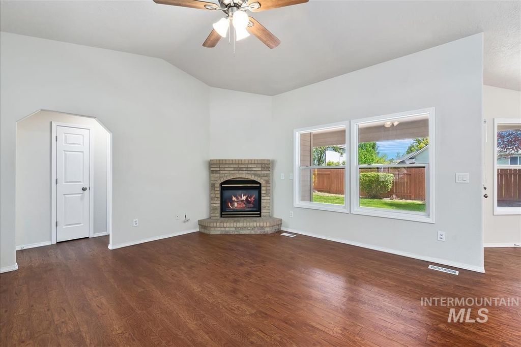 Photo of 3036 N Hearth Ave, Meridian, ID 83642 (MLS # 98984534)
