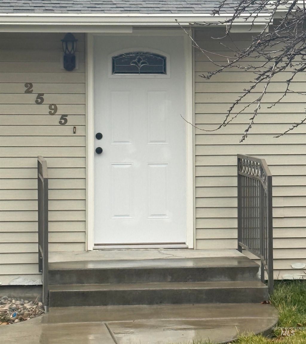 Photo of 2595 N 3rd E, Mountain Home, ID 83647 (MLS # 98968312)