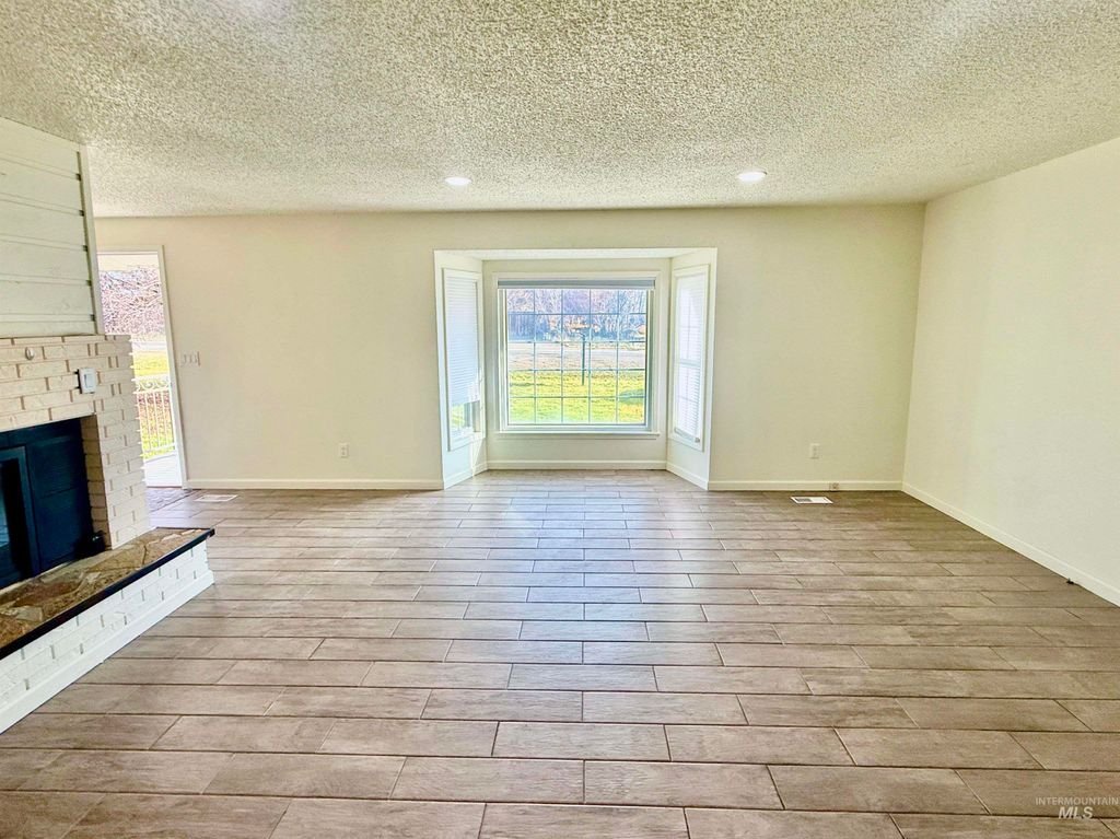 Photo of 2595 N 3rd E, Mountain Home, ID 83647 (MLS # 98968312)