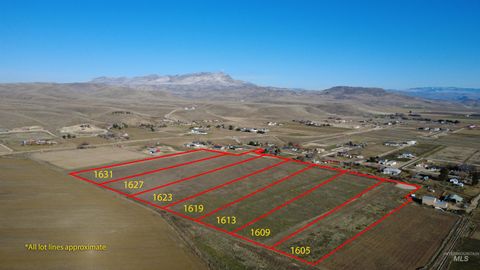 Photo of 1623 Ruby Ln (Lot 3), Emmett, ID 83617 (MLS # 98973037)