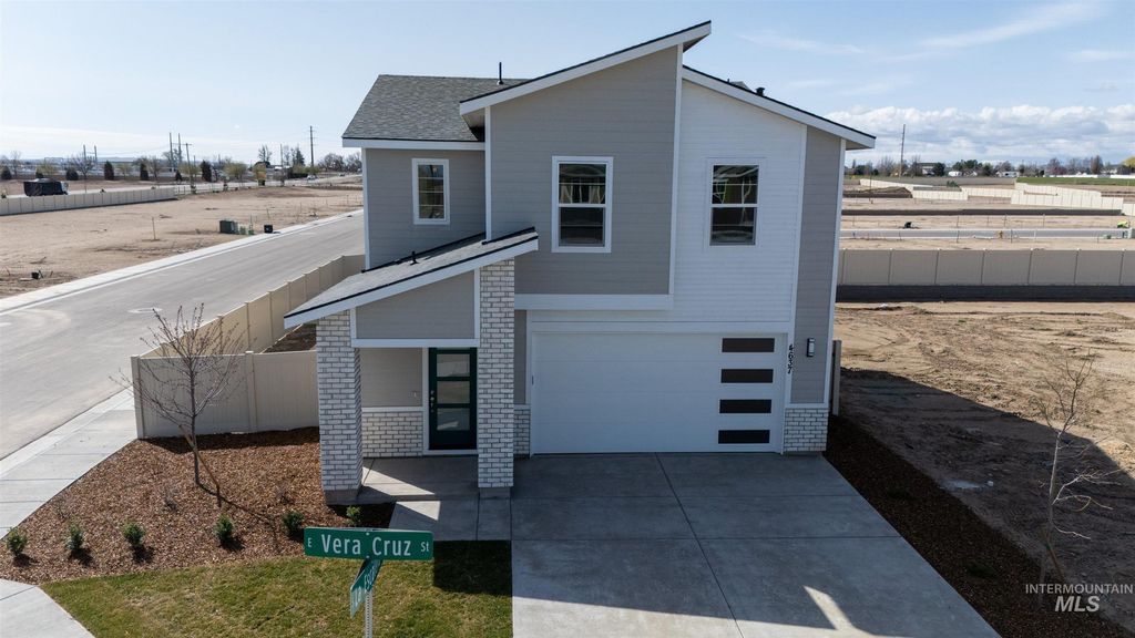 Photo of 471 W Lyra St, Meridian, ID 83642 (MLS # 98972394)