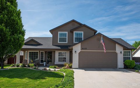 Photo of 4115 E Jasmine Ct, Nampa, ID 83687 (MLS # 98985834)