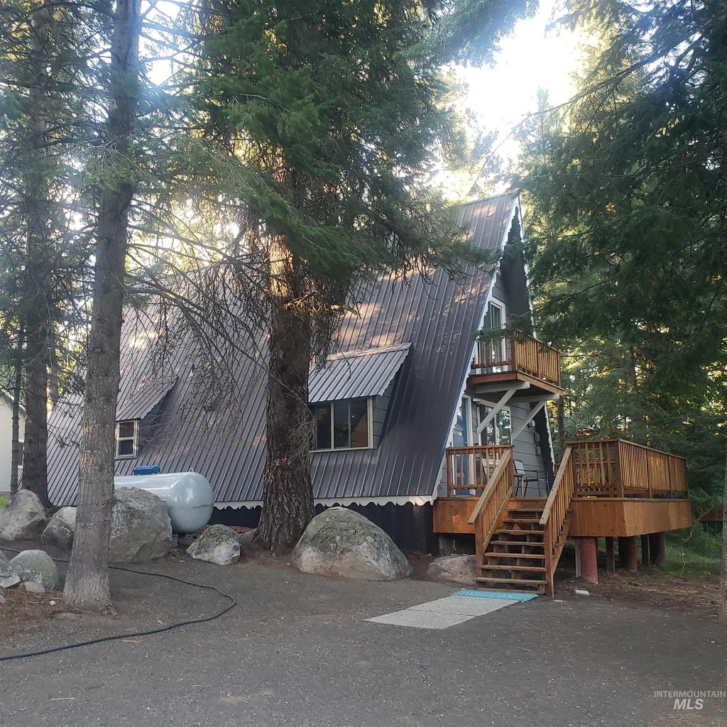 Photo of 1098 Crescent Rim Dr, McCall, ID 83638 (MLS # 98960766)