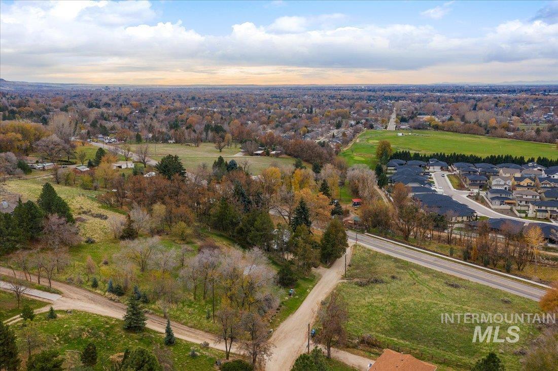 Aerial view of property and surrounding area