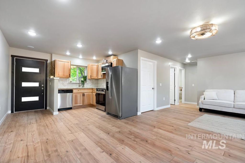 Photo of 435 E 8th Street, Weiser, ID 83672 (MLS # 98965404)