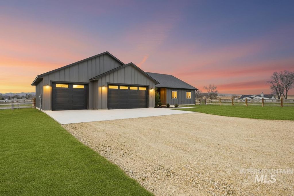 Photo of 6617 Red Rock, Marsing, ID 83639 (MLS # 98978208)