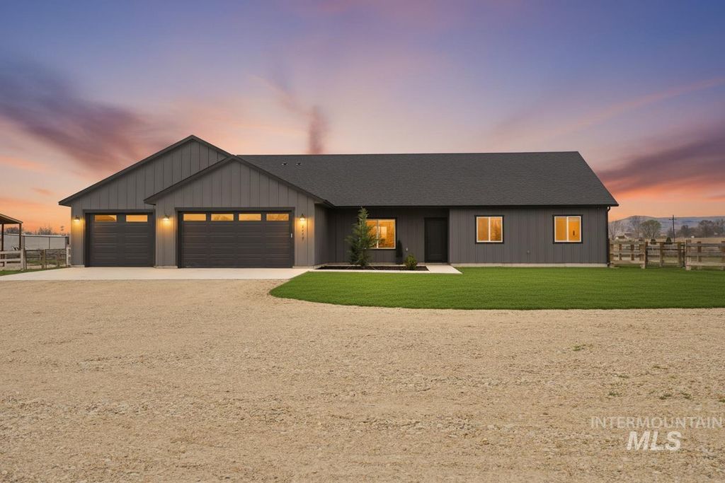 Photo of 6617 Red Rock, Marsing, ID 83639 (MLS # 98978208)