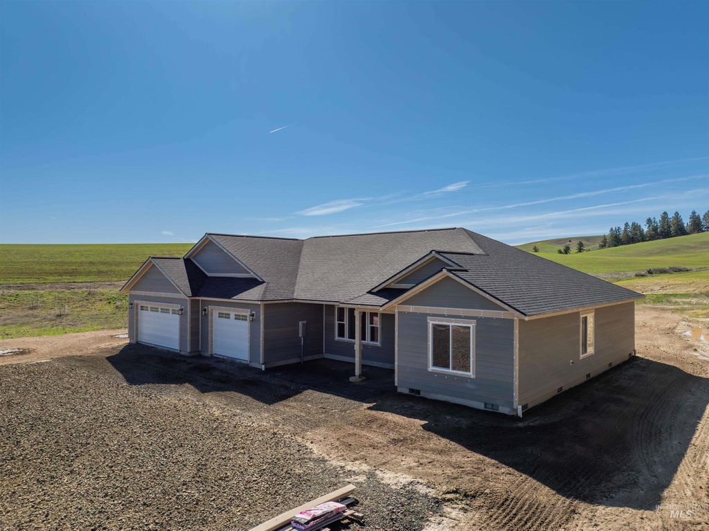 Photo of 1283 Bear Creek Road, Princeton, ID 83857 (MLS # 98982107)