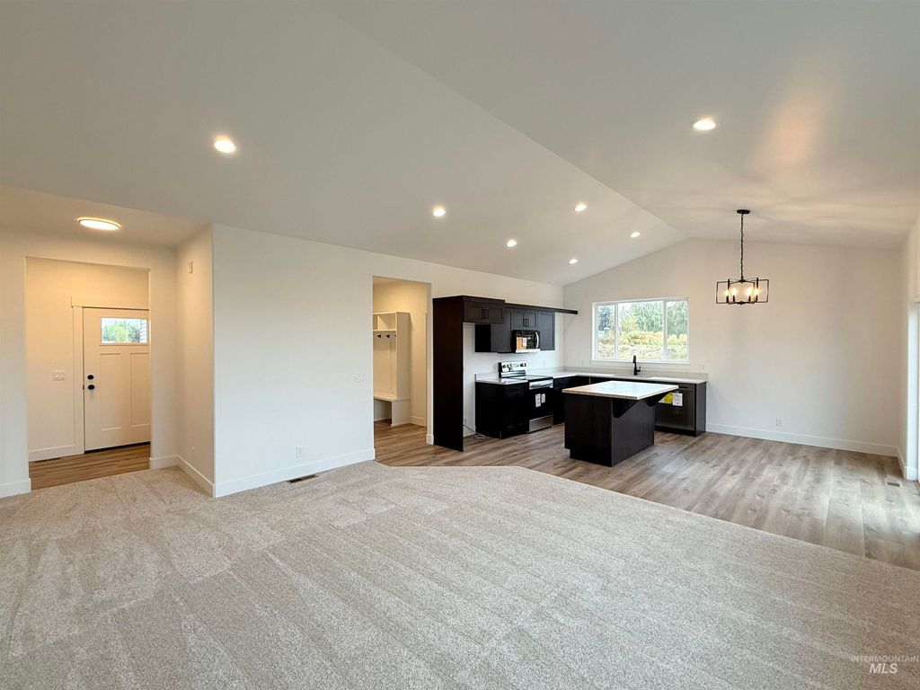 Photo of 1112 13th St, Rupert, ID 83350 (MLS # 98963879)