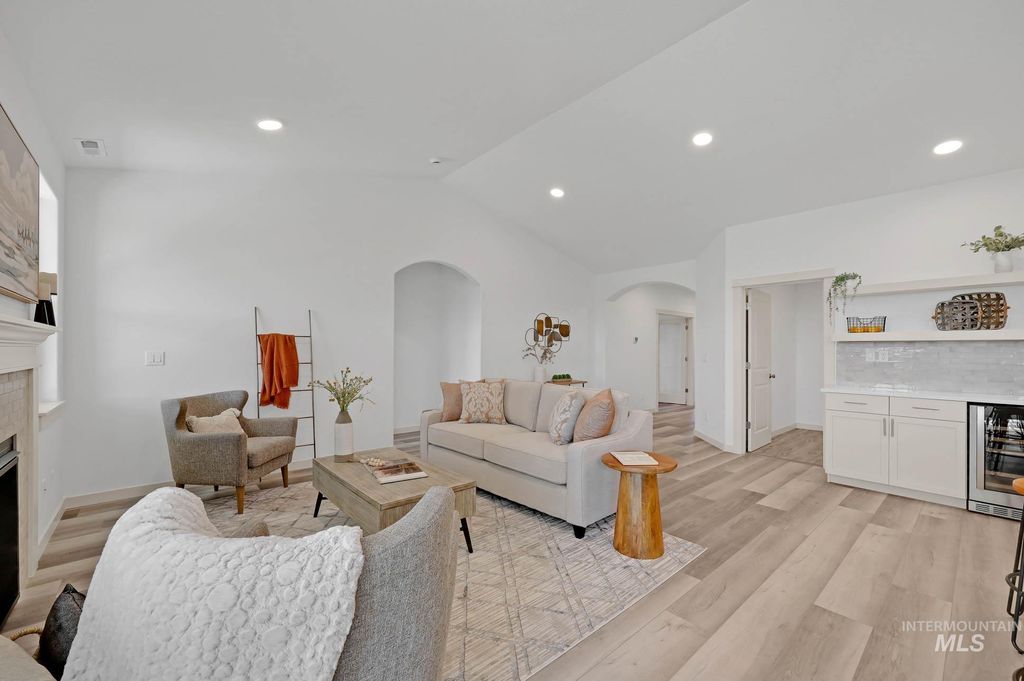 Photo of TBD Bluefield Dr #Orchard Encore Junio, Caldwell, ID 83605 (MLS # 98972077)