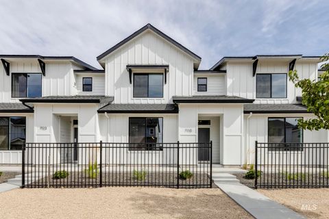 Photo of 7115 W Madronawood St, Boise, ID 83709 (MLS # 98940991)