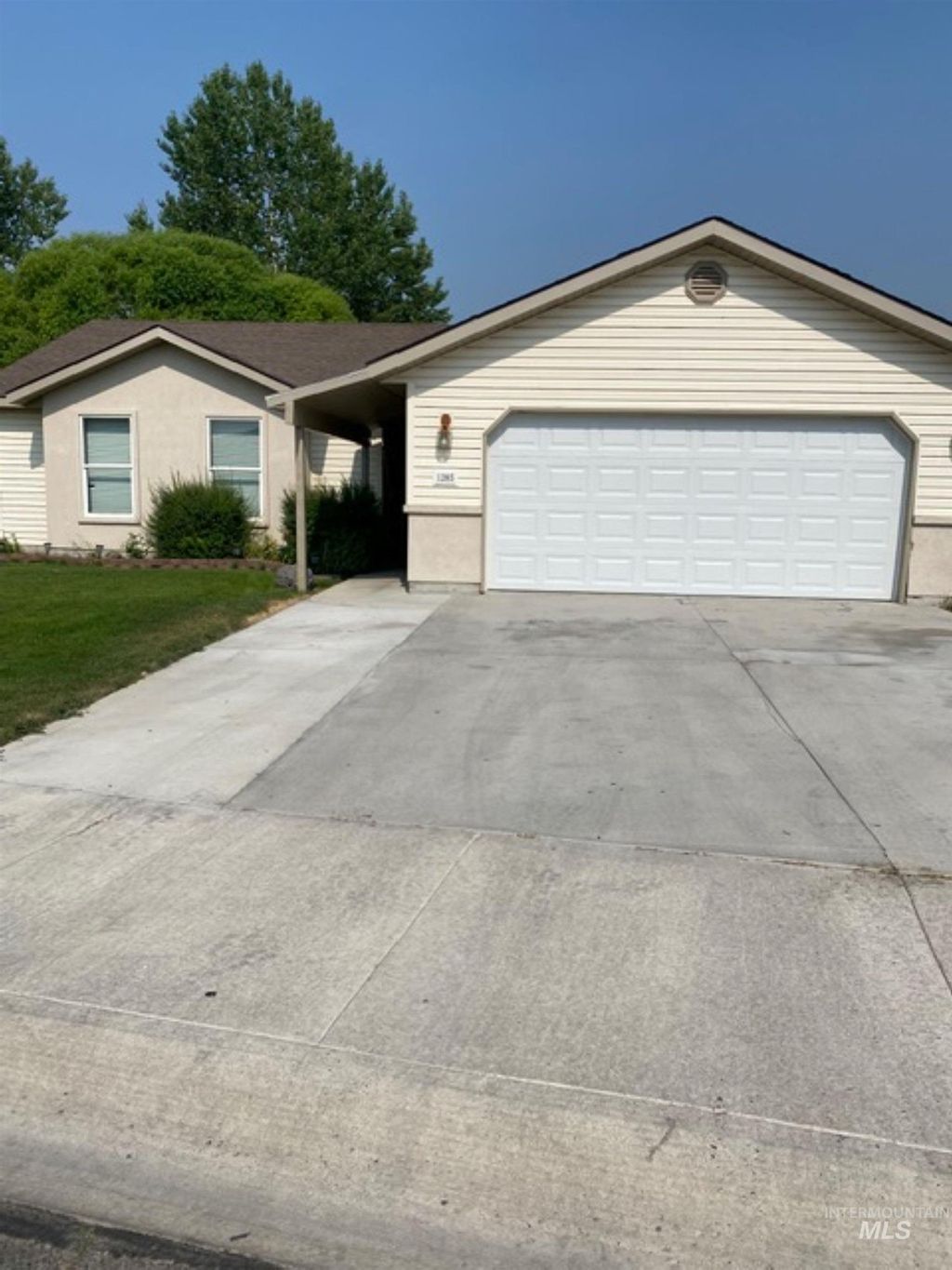 Photo of 1285 Golden Pheasant Dr, Twin Falls, ID 83301 (MLS # 98974008)