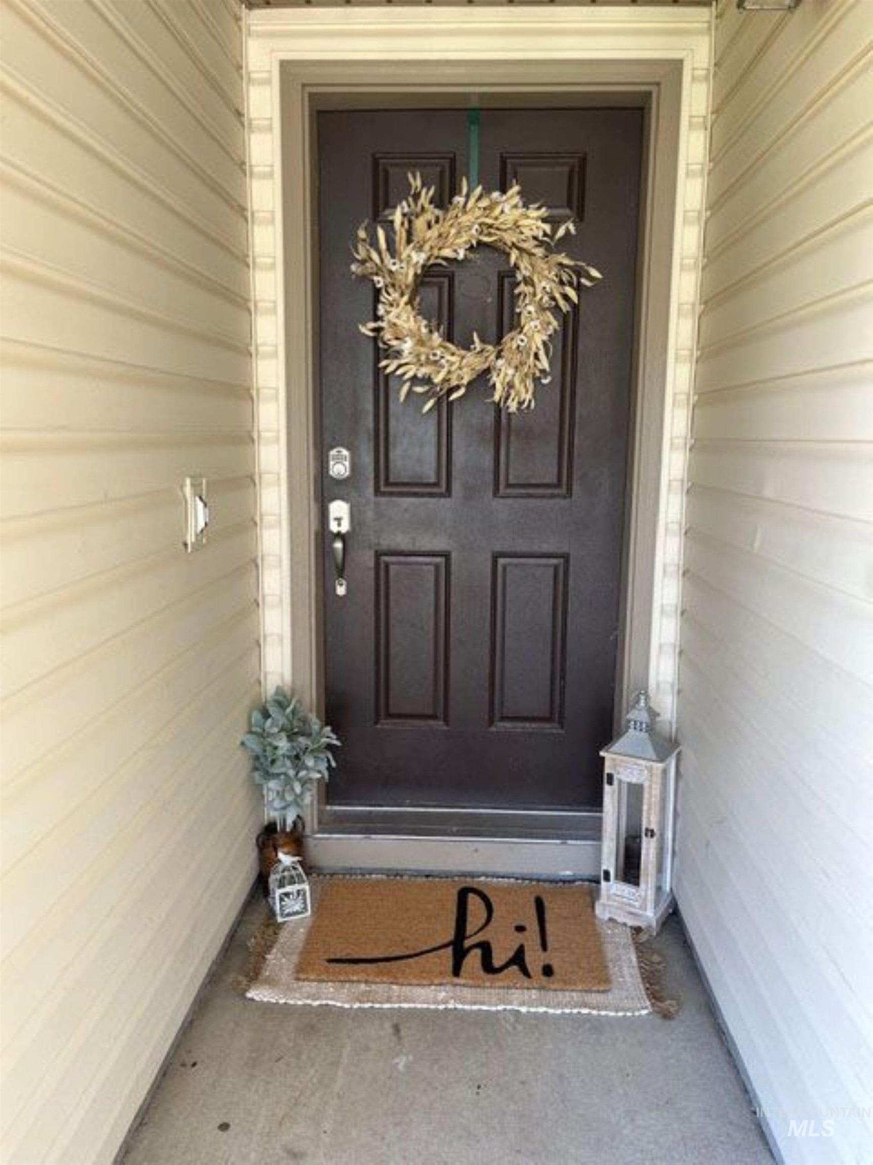 1285 Golden Pheasant Dr