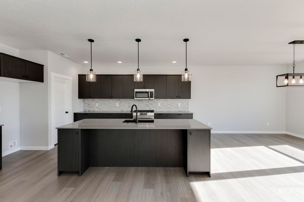 Photo of 5433 W Yarnell St, Eagle, ID 83616 (MLS # 98970078)