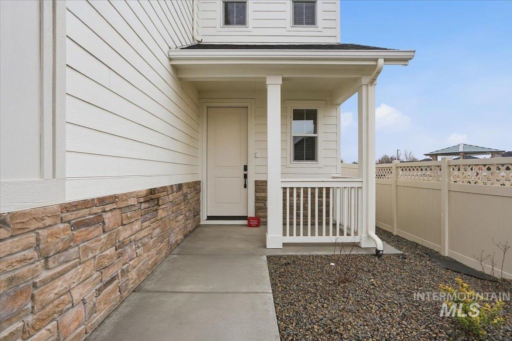 Photo of 6105 N Torva Ave, Meridian, ID 83646 (MLS # 98971804)