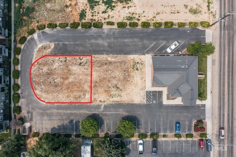 Photo of 119 Logan St, Caldwell, ID 83605 (MLS # 98974578)