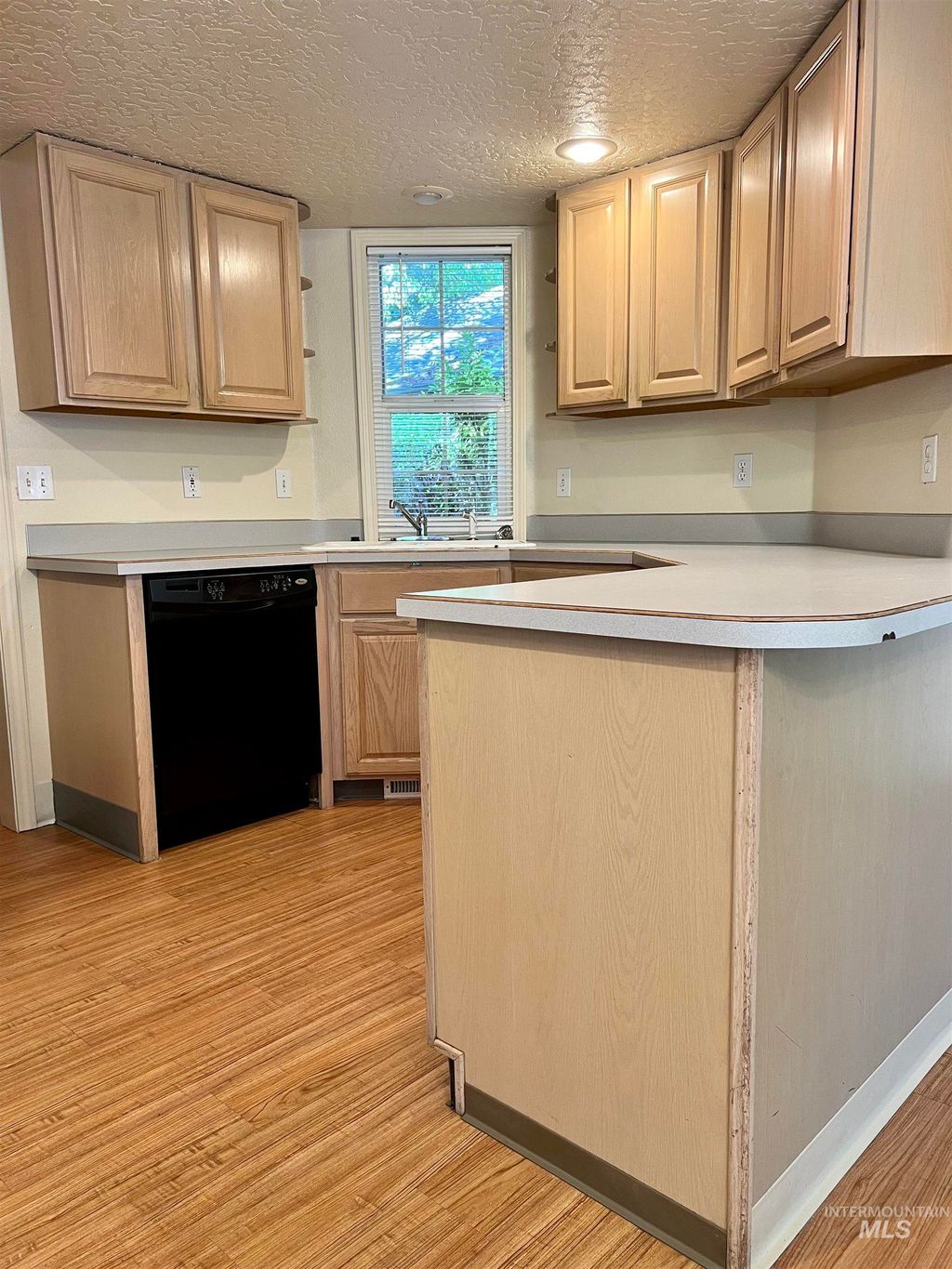 Photo of 7949 W Holt Ct, Boise, ID 83704 (MLS # 98982551)