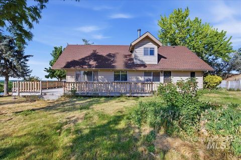 Photo of 4640 N Skyline Dr, Eagle, ID 83616 (MLS # 98987659)