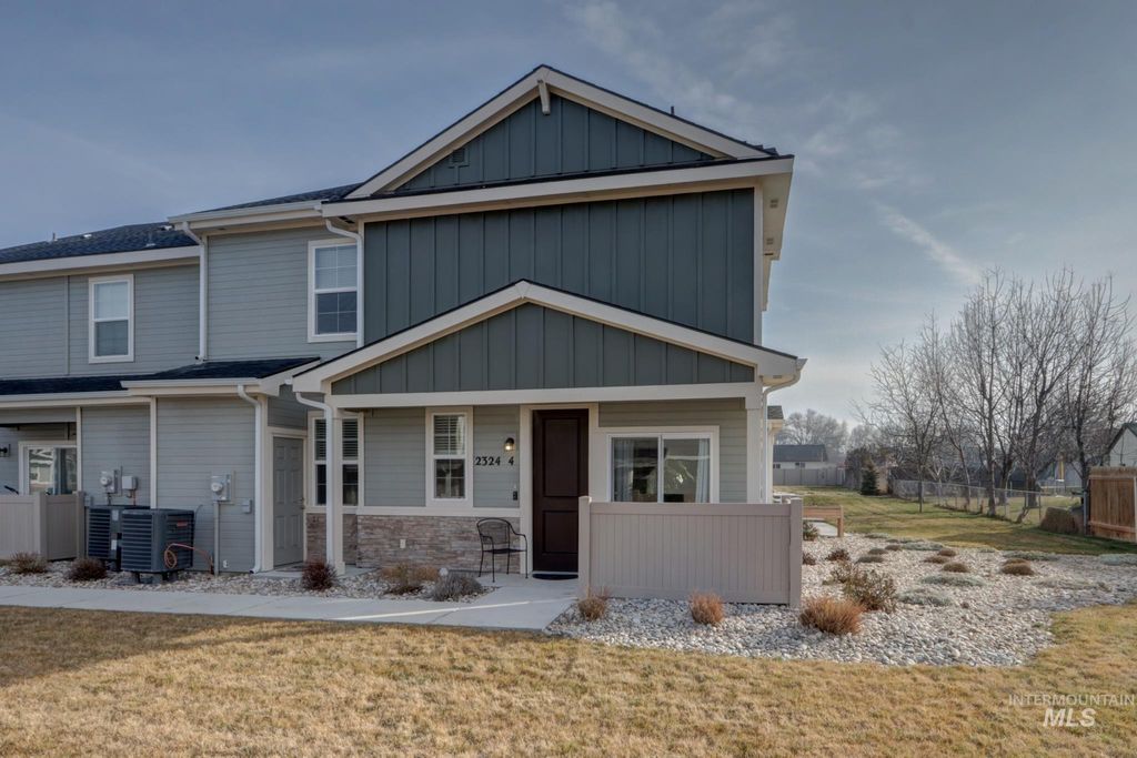 Photo of 2324 E. Spice Loop #4, Nampa, ID 83687 (MLS # 98974710)