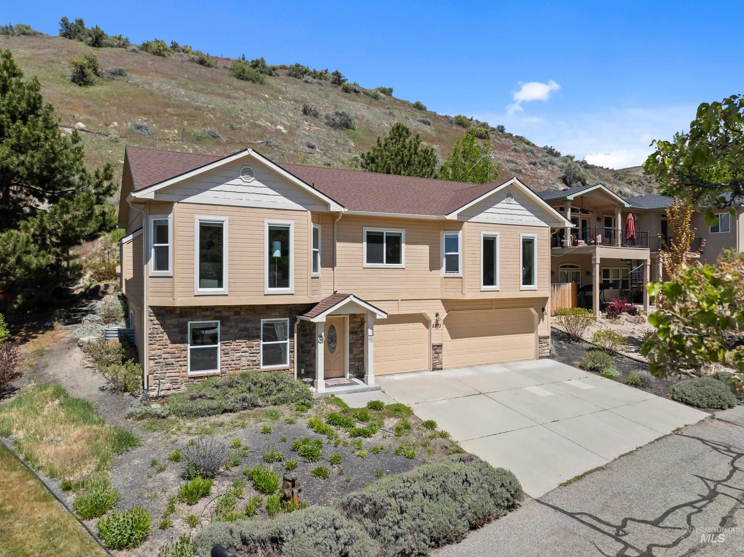 5873 N Collister Dr