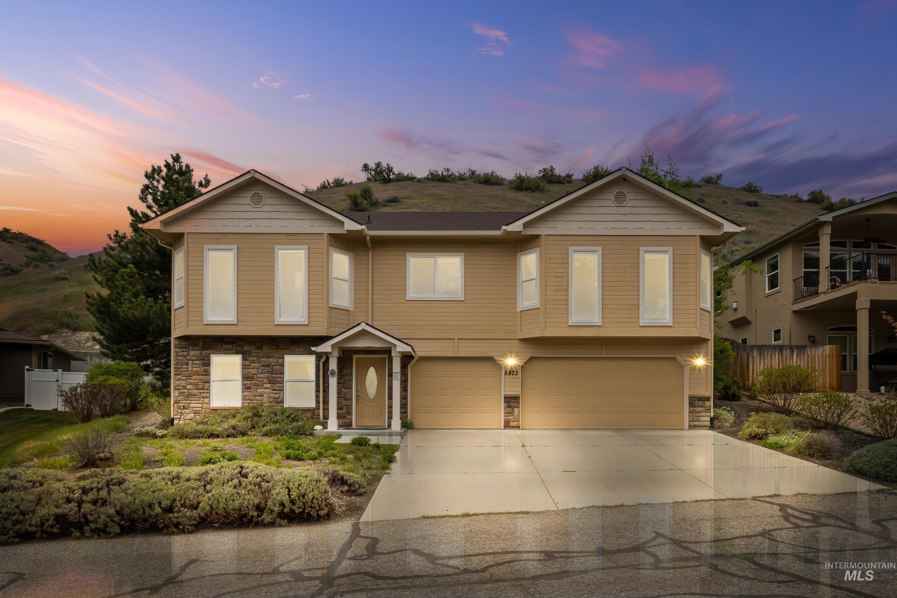 5873 N Collister Dr