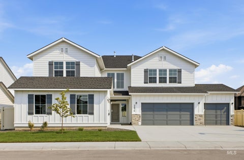Photo of 868 Thunderbolt St, Mountain Home, ID 83647 (MLS # 98999144)