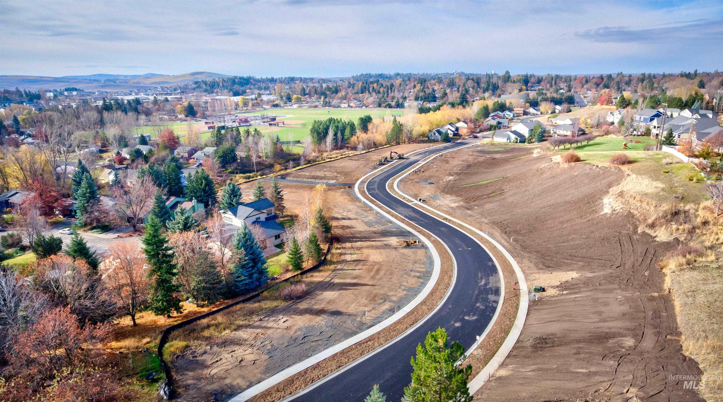 2060 West View Drive (Lot 7)