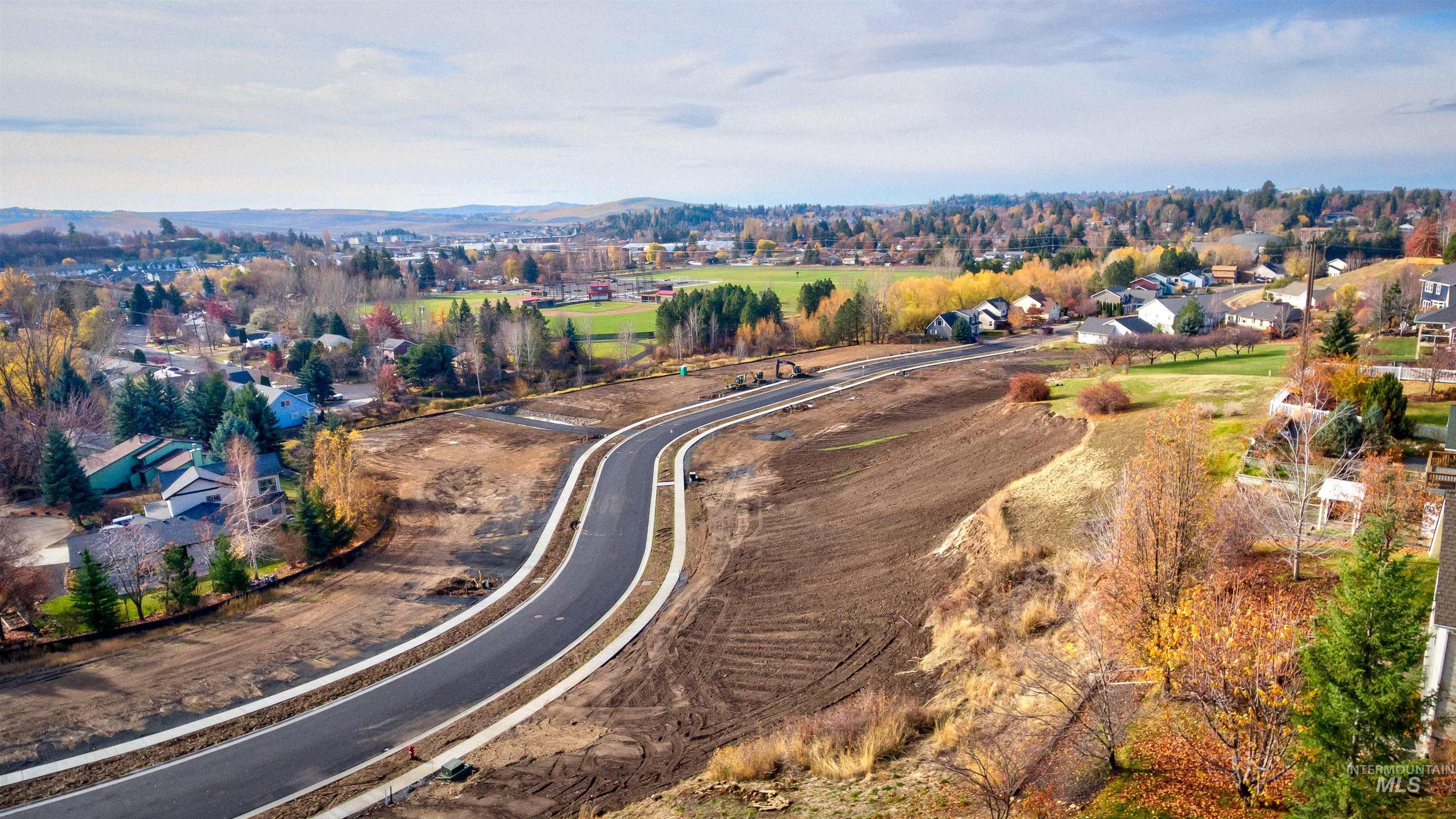 2060 West View Drive (Lot 7)