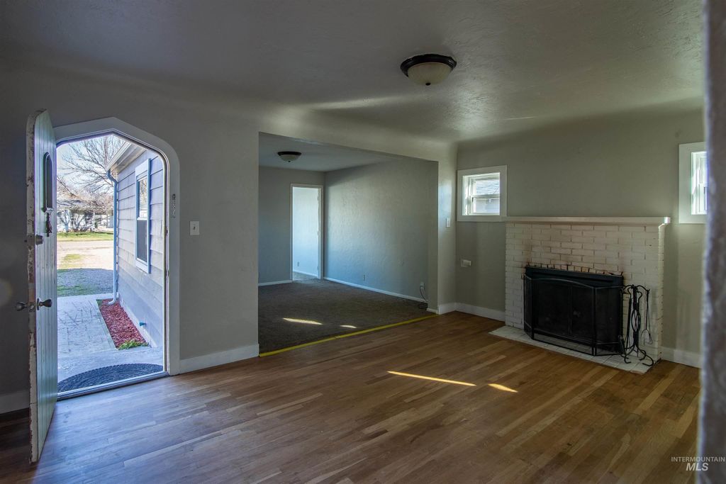 Photo of 1407 S Elder St, Nampa, ID 83686 (MLS # 98977275)