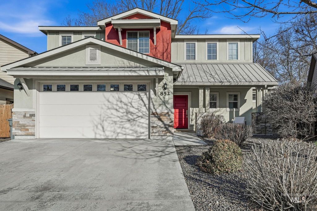 Photo of 852 N River Path Lane, Boise, ID 83703 (MLS # 98971878)