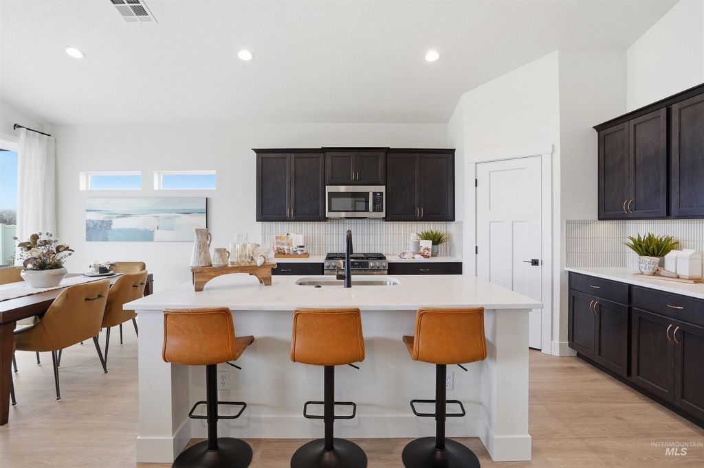 Photo of 7580 E Meriwether Dr, Nampa, ID 83687 (MLS # 98980396)