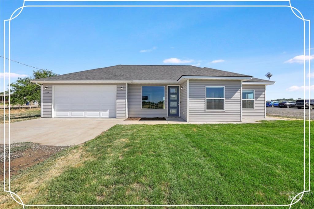 Photo of 218 E 450 S, Jerome, ID 83338 (MLS # 98956603)