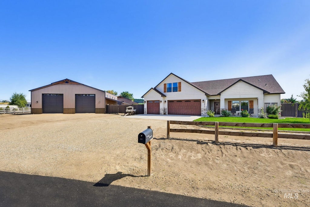 Photo of 25810 Chandler Dr, Wilder, ID 83676 (MLS # 99000382)
