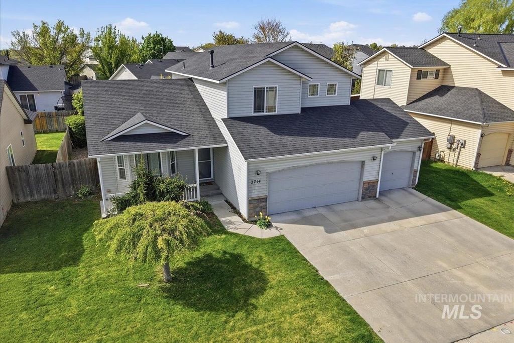 Photo of 2714 Colfax Dr, Caldwell, ID 83607 (MLS # 98983070)